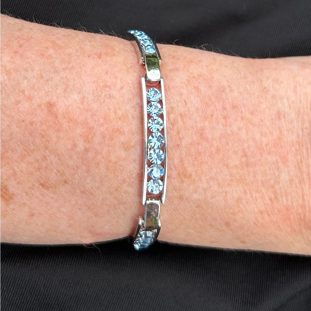 Blue Crystal Silver-Toned Tennis Bracelet. Excellent Condition. - Picture 6 of 9